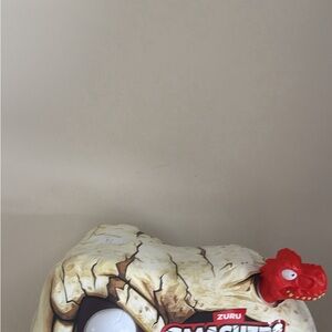 Zuru Smashers Dinosaur Nest Toy - Cream & Red